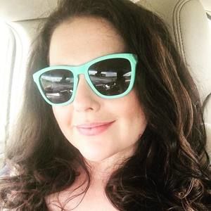 Meet your Posher, Traci